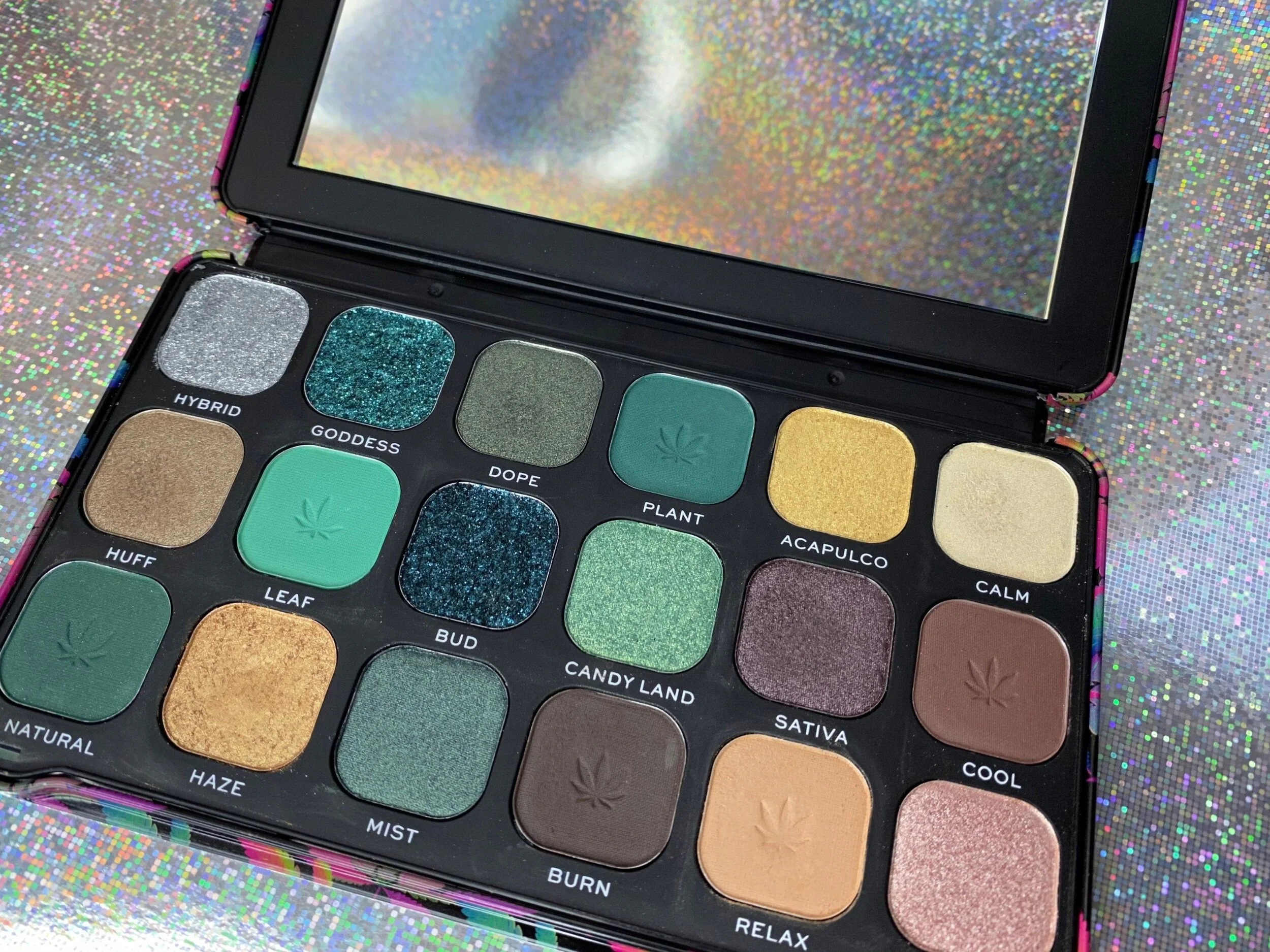 Weed eyeshadow sales pallet